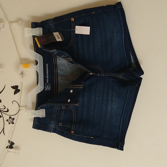 Short jeans - Picture 9 of 10